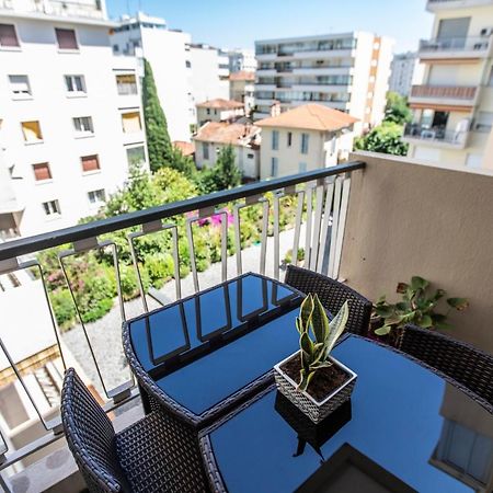 ++++ Renovated Cosy 50M2 Sunny Flat / Balcony / Close To Beach And To The Palais Des Festivals ++++ Cannes Luaran gambar