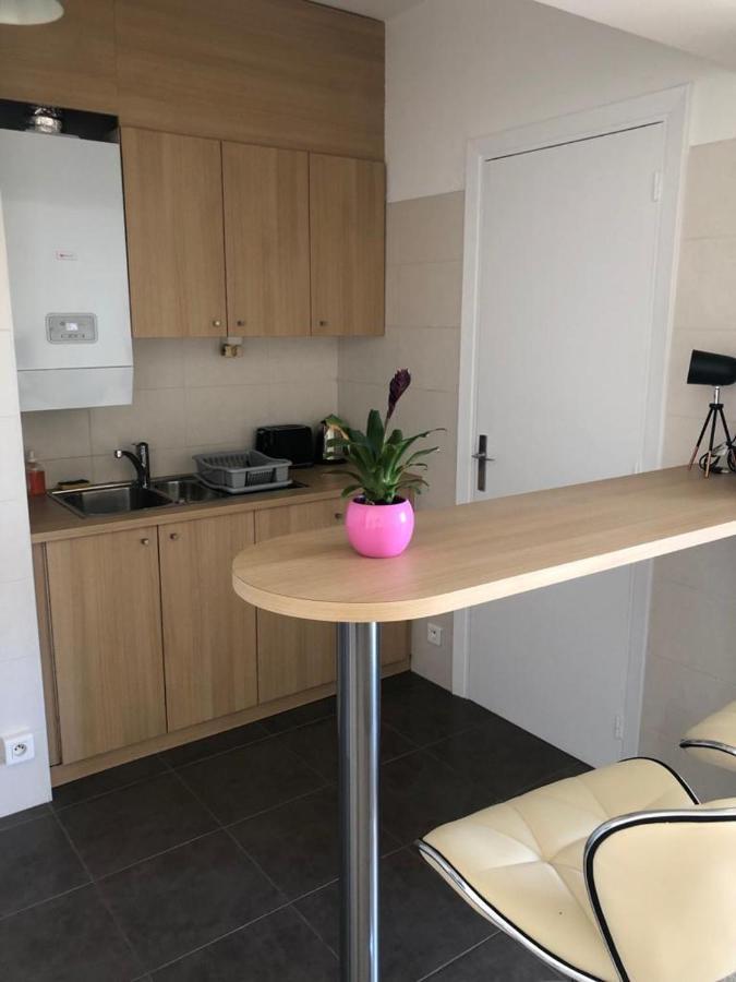 ++++ Renovated Cosy 50M2 Sunny Flat / Balcony / Close To Beach And To The Palais Des Festivals ++++ Cannes Luaran gambar