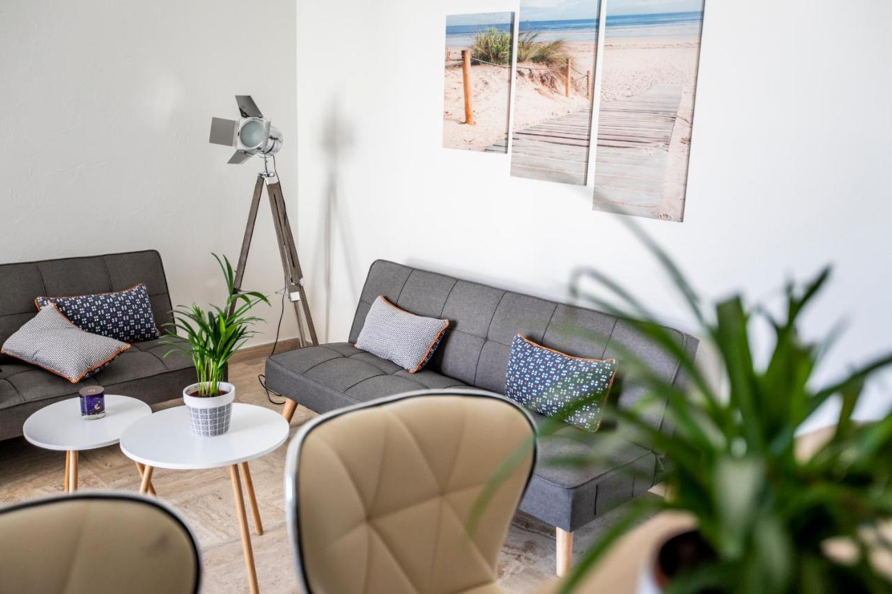 ++++ Renovated Cosy 50M2 Sunny Flat / Balcony / Close To Beach And To The Palais Des Festivals ++++ Cannes Luaran gambar