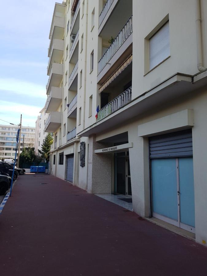 ++++ Renovated Cosy 50M2 Sunny Flat / Balcony / Close To Beach And To The Palais Des Festivals ++++ Cannes Luaran gambar